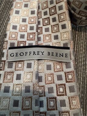 Geoffrey Beene Beige and Gold Geometric Silk Tie Necklace with Pearl Brooch